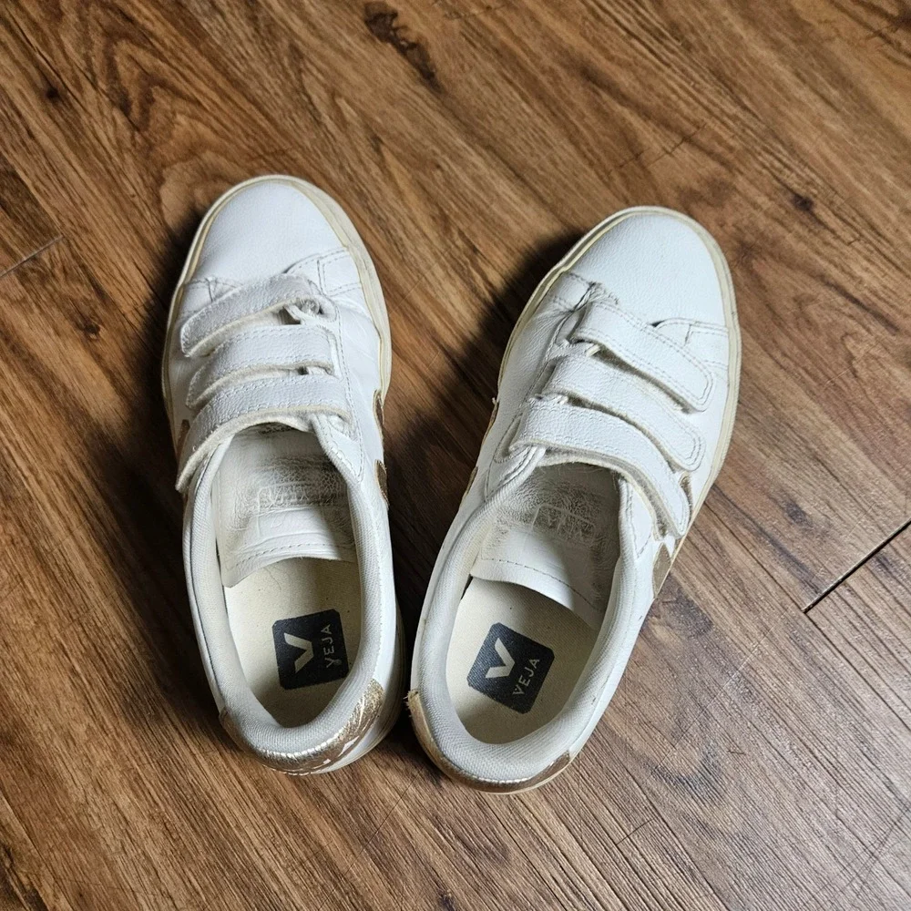 Veja Recife Logo Chromefree Sneakers 6.5 White Platine Triple Strap Soft Girl